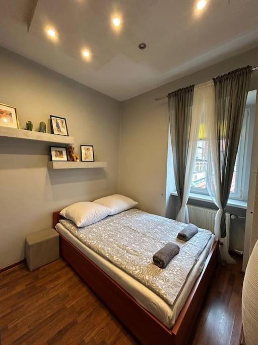 Big Apart - Rynek 8 - Nice View - 3 Rooms - 9 People Wrocław Exterior foto