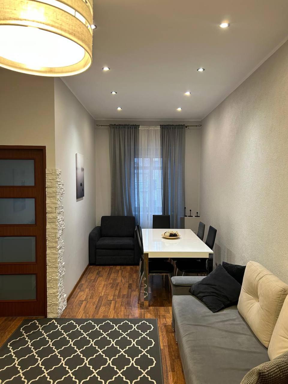 Big Apart - Rynek 8 - Nice View - 3 Rooms - 9 People Wrocław Exterior foto